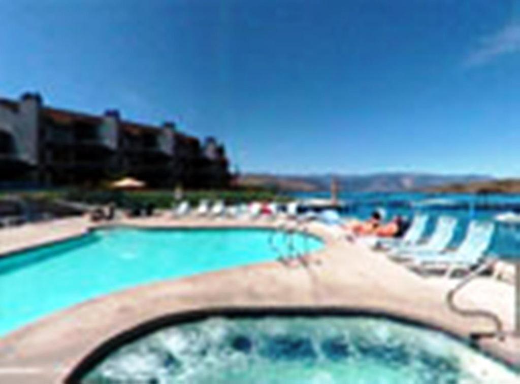 Petersons Waterfront Chelan Exterior photo